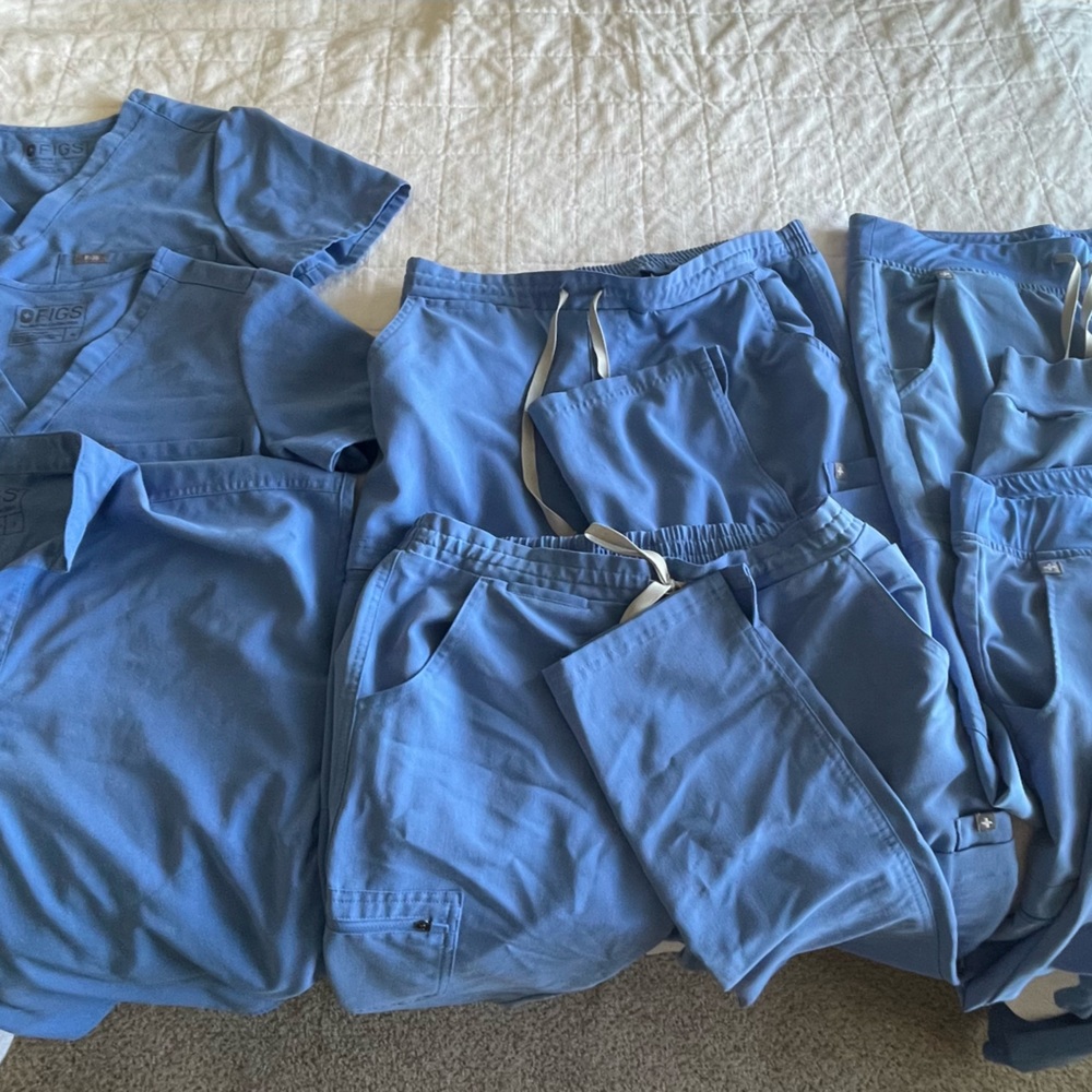 Figs Scrubs: Ceil Blue